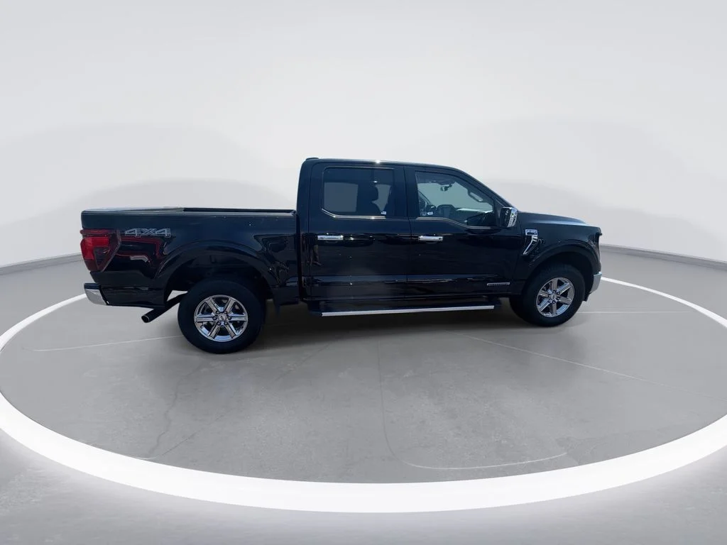 Used 2024 Black Ford XLT image 9