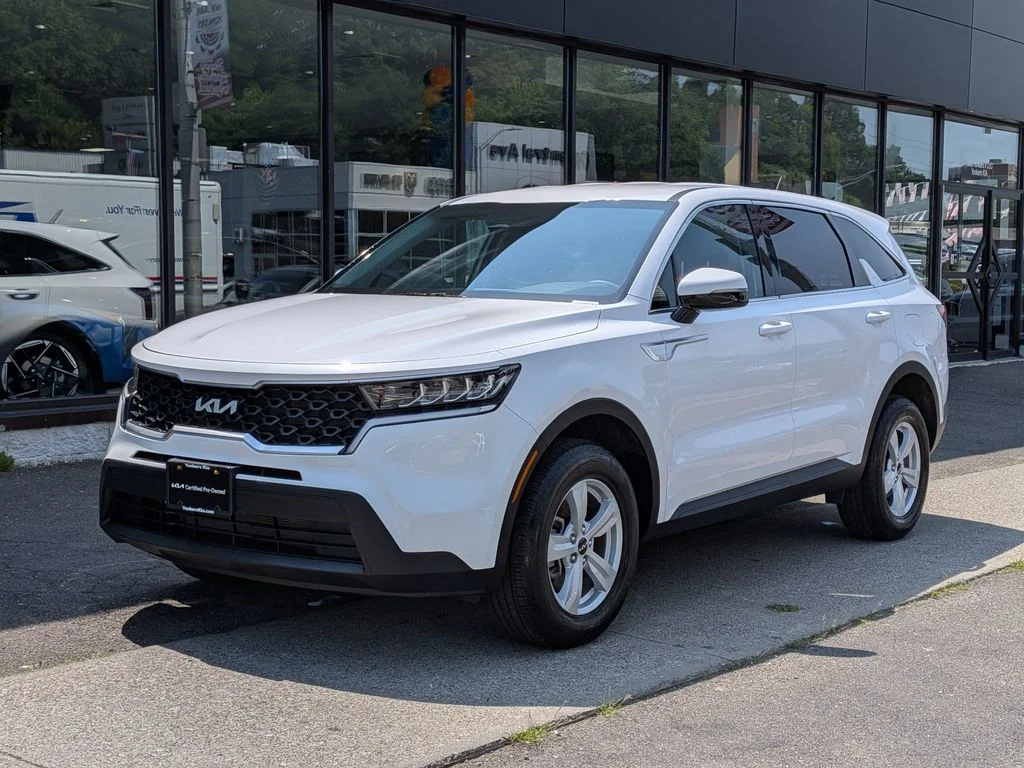 Used 2023 White Kia LX image 1