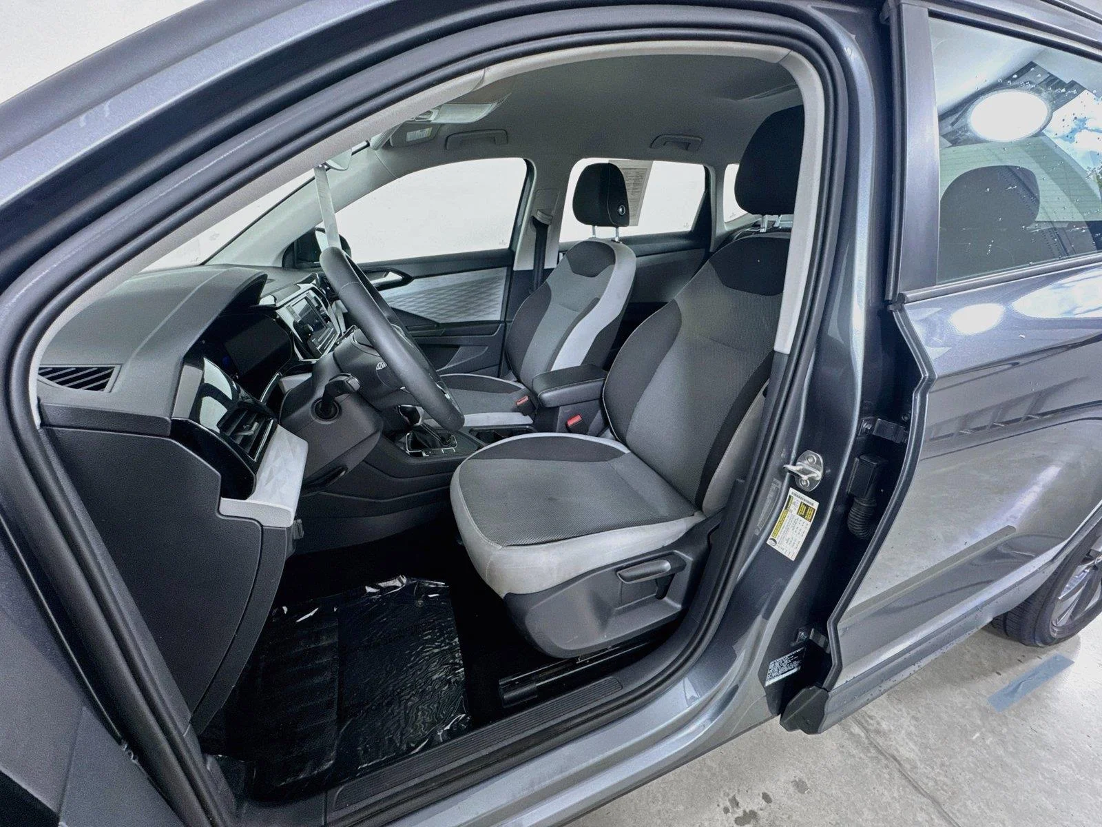 Used 2023 Platinum Gray Metallic Volkswagen S image 19