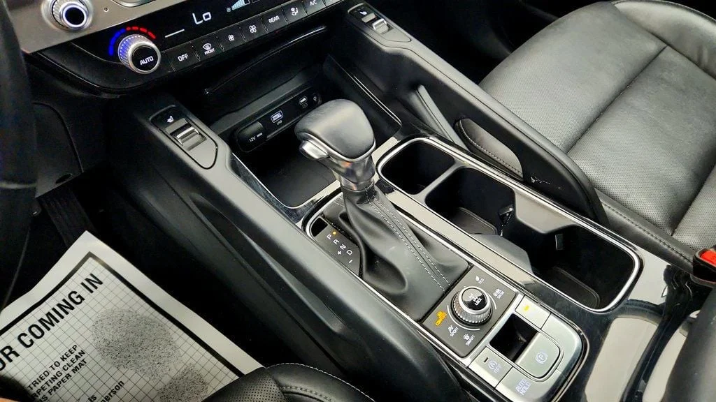 Used 2023 Glacial White Pearl Kia S AWD image 15