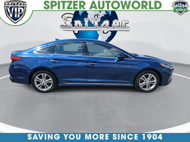 Used 2018 Blue Hyundai Sport image 10