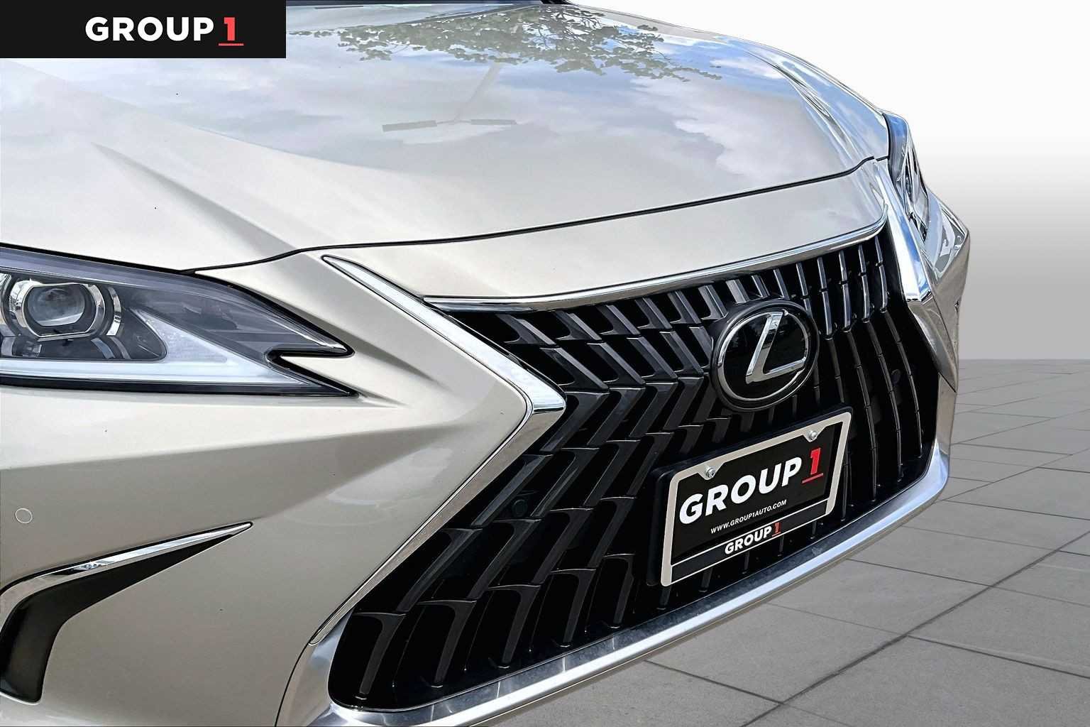 Used 2025 Moonbeam Beige Metallic Lexus  image 27