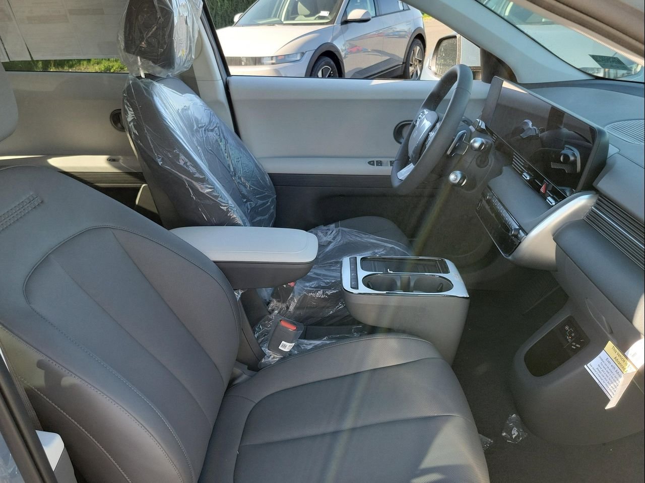 New 2026 Abyss Black Hyundai SEL image 19