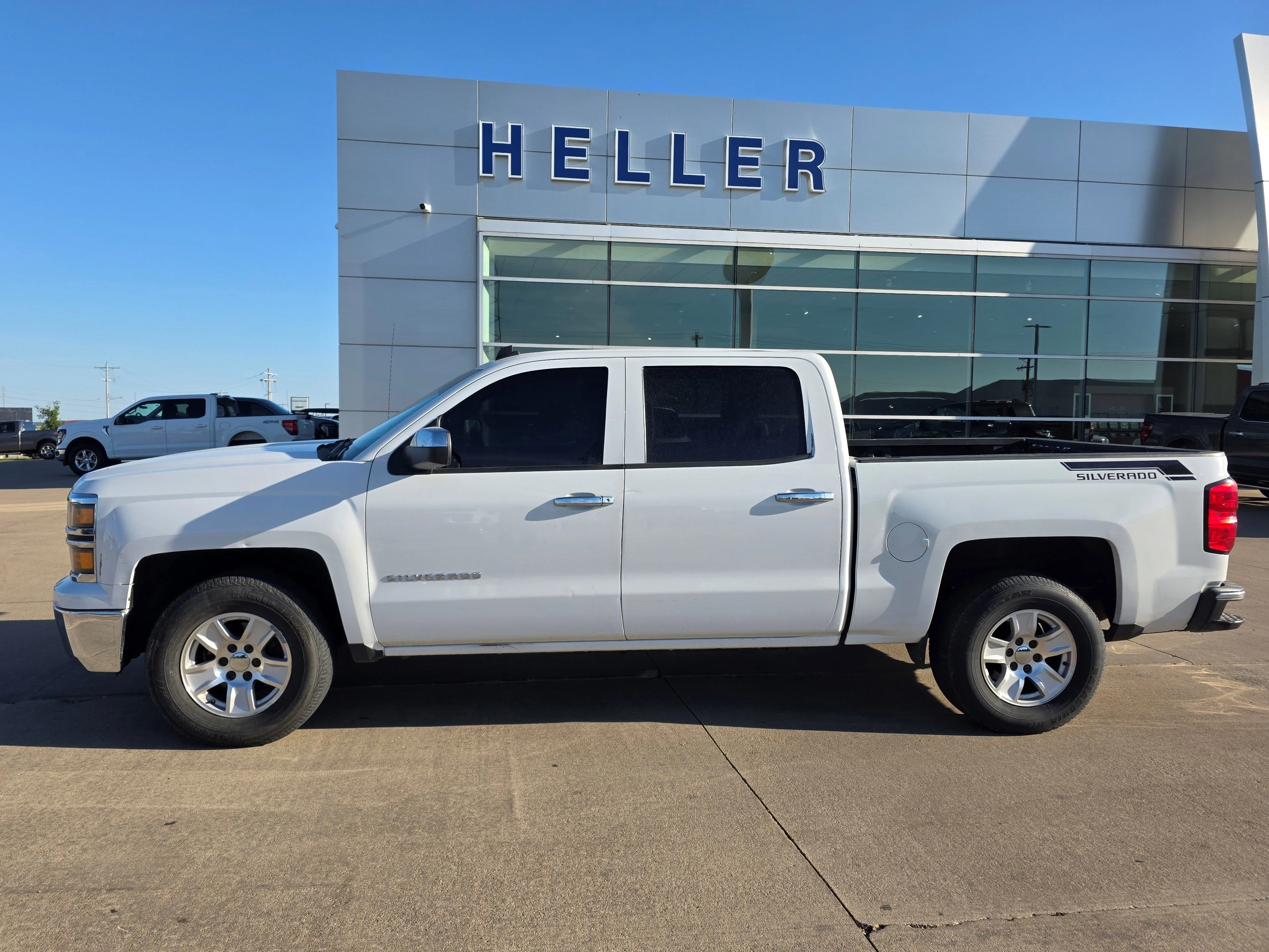 Used 2014 Summit White Chevrolet LT image 3