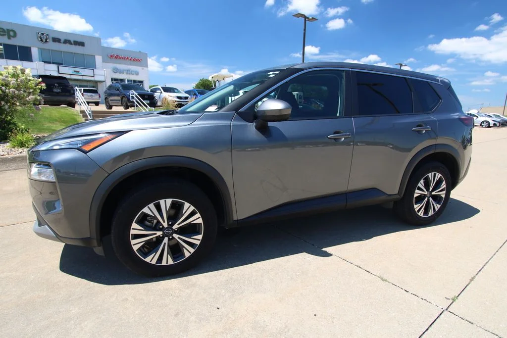 Used 2023 Gray Nissan SV image 16