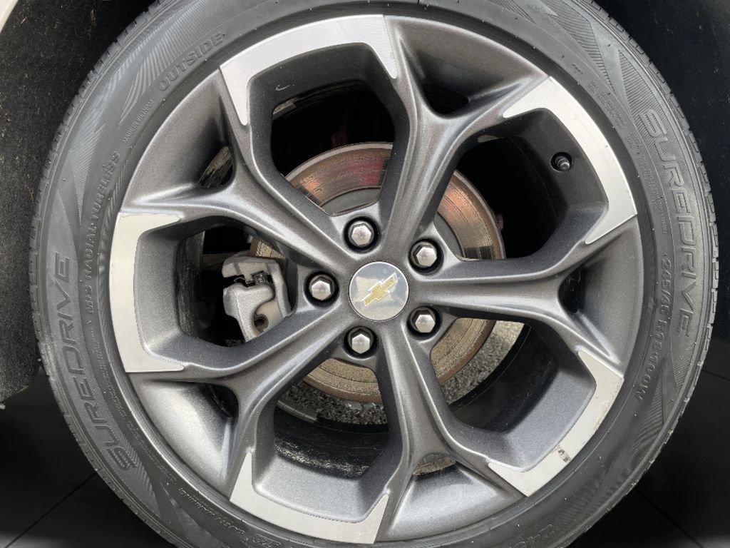 Used 2023 Gray Chevrolet LT image 27