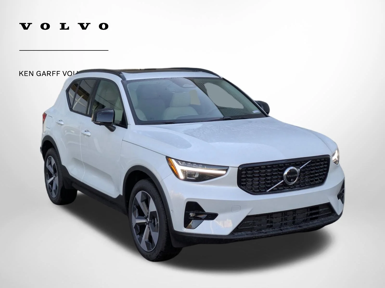 2026 Volvo XC40 B5 Plus Dark AWD's photo
