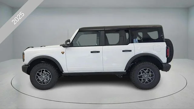 2025 Ford Bronco 4-Door Badlands - Photo 4