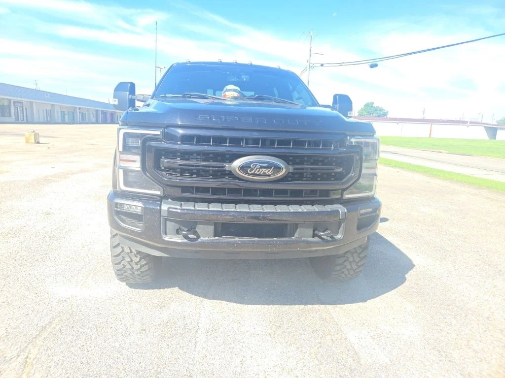 Used 2022 Black Ford Lariat image 2