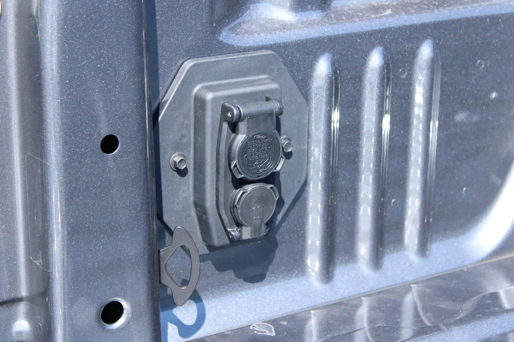 New 2026 Carbonized Gray Metallic Ford F-350® XLT image 16