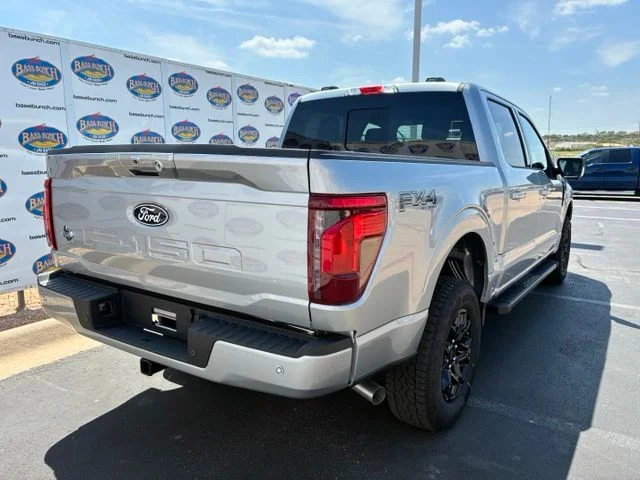 New 2026 Iconic Silver Metallic Ford XLT image 4