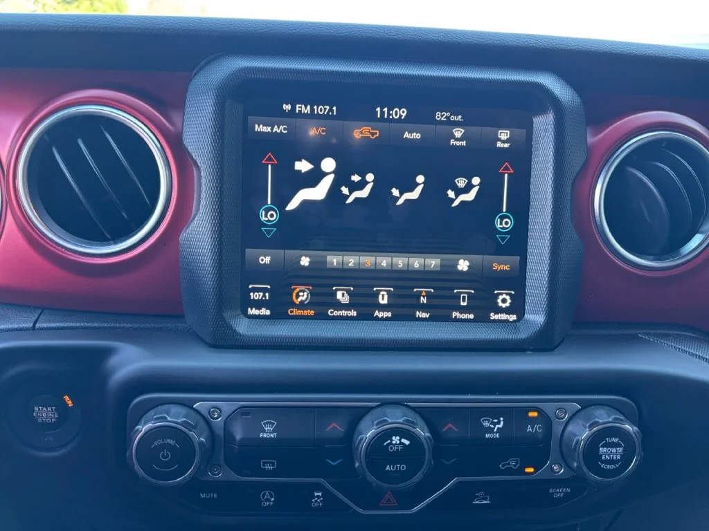 Used 2023 Red Jeep Rubicon image 25