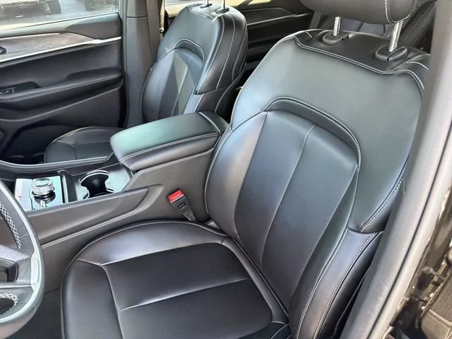Used 2024 Black Jeep Limited 4x4 image 24