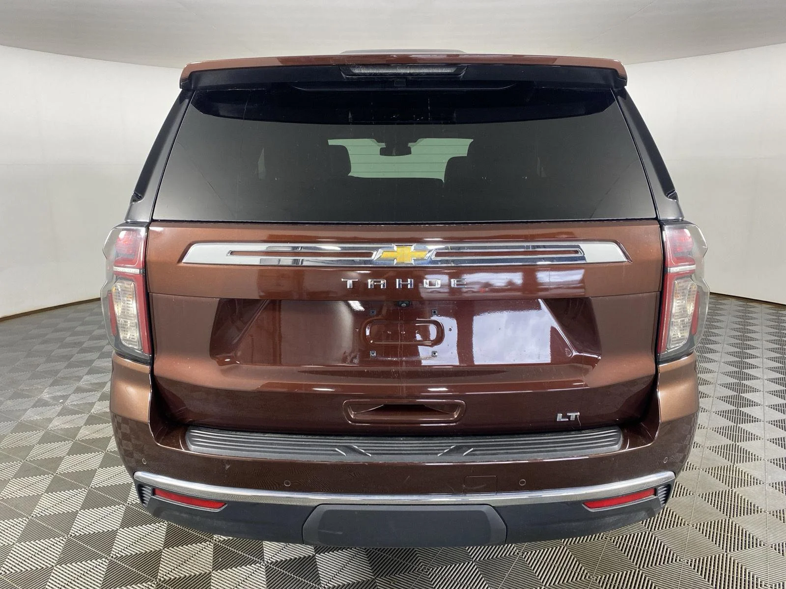 Used 2023 Auburn Metallic Chevrolet LT image 6
