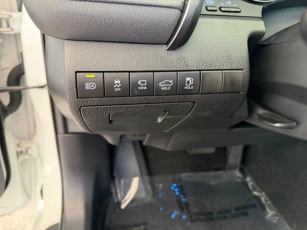 Used 2022 Beige Toyota XSE V6 image 39