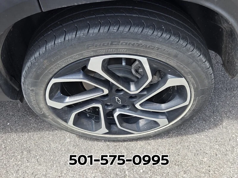 Used 2024 Summit White CHEVROLET 2RS image 7