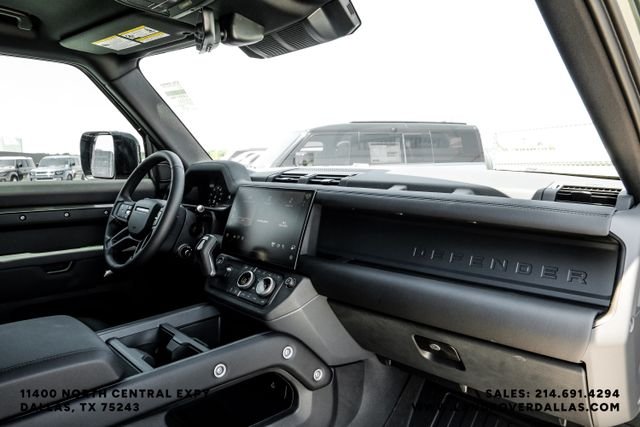New 2026 Woolstone Green Metallic Land Rover S image 14
