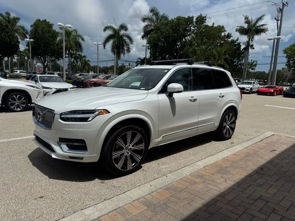 Used 2024 White Volvo Ultimate image 12