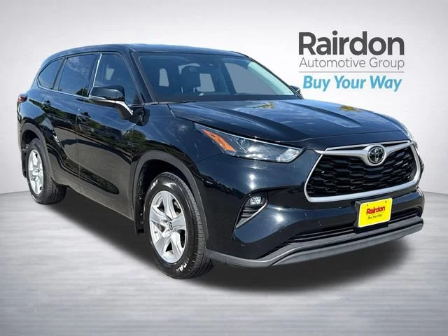 2022 Toyota Highlander LE