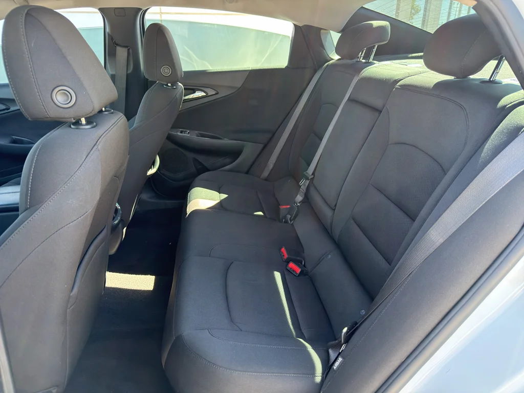 Used 2021 SUMMIT WHITE Chevrolet LT image 13