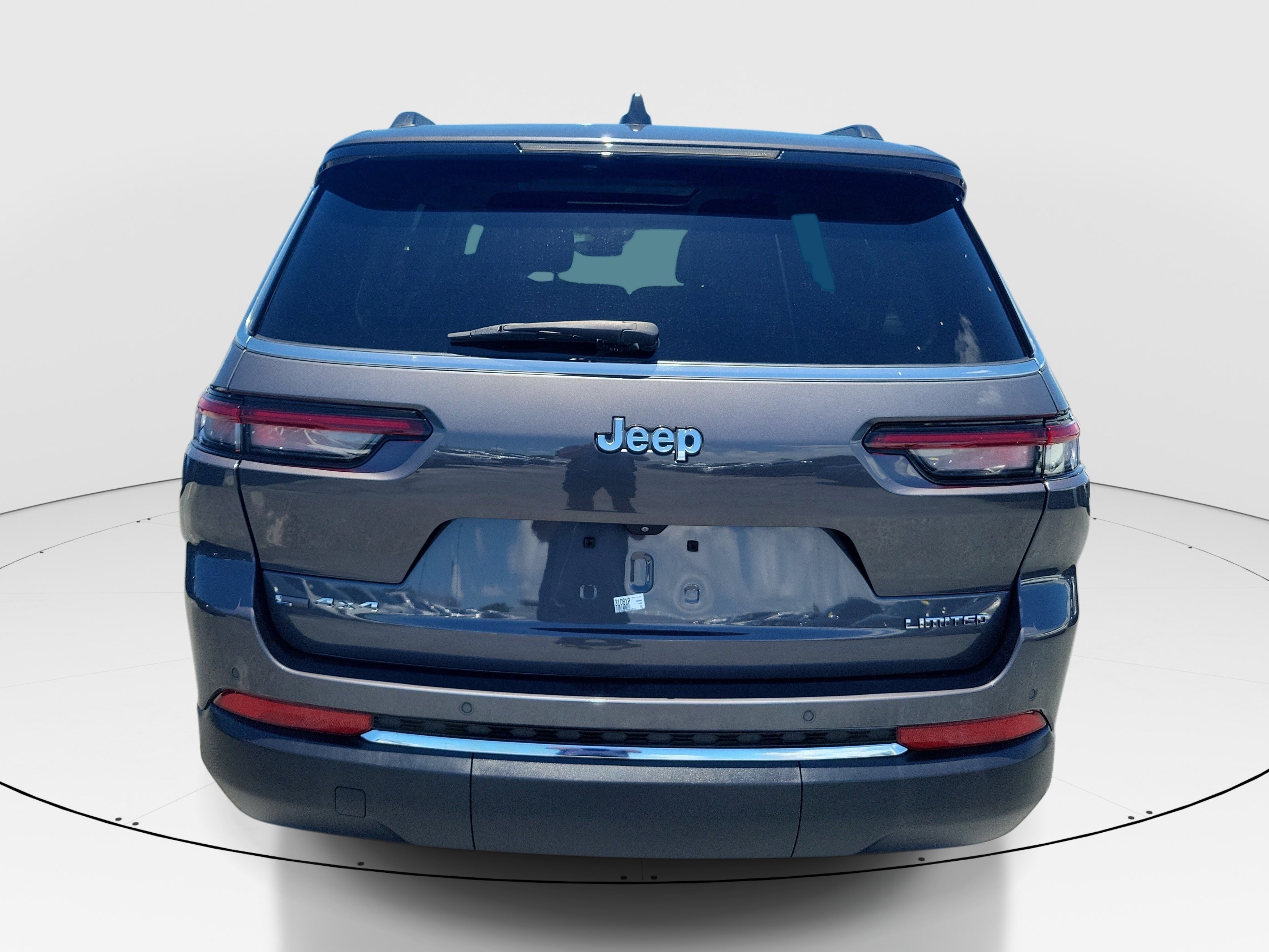 Used 2022 Baltic Gray Metallic Clearcoat Jeep Limited image 5