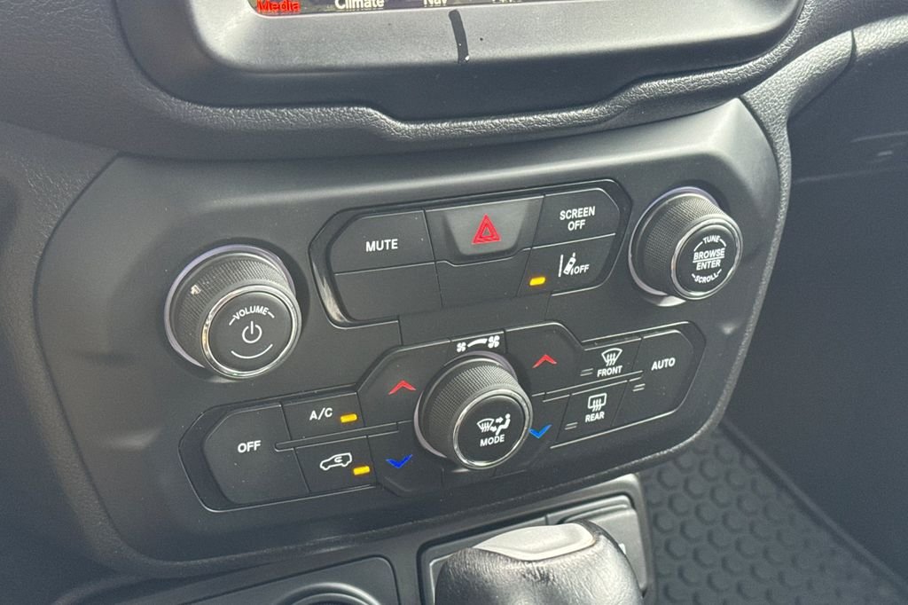 Used 2023 Black Clearcoat Jeep Trailhawk image 25