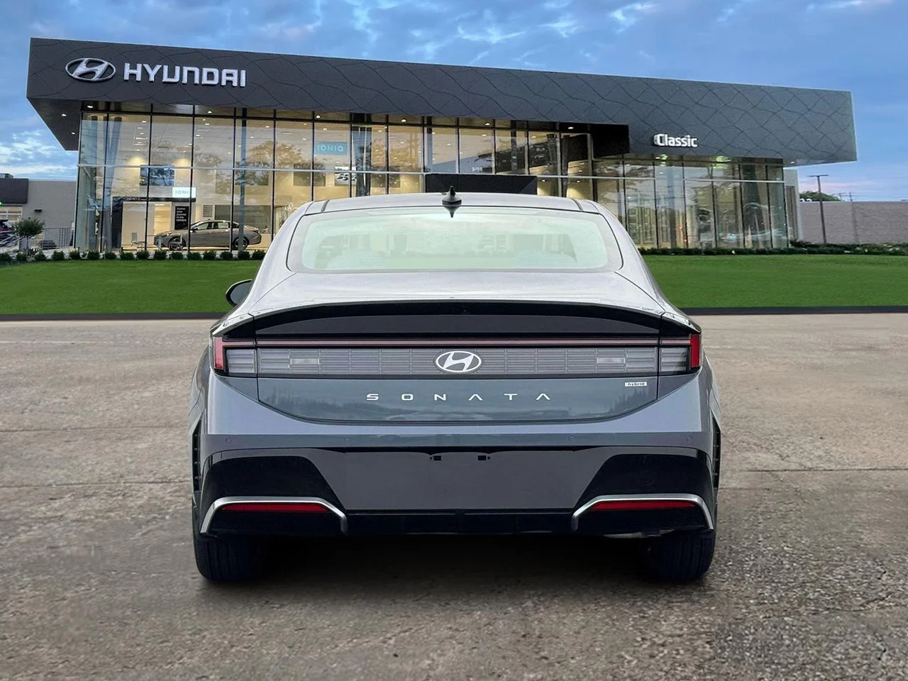 New 2026 Transmission Blue Pearl Hyundai Limited image 6