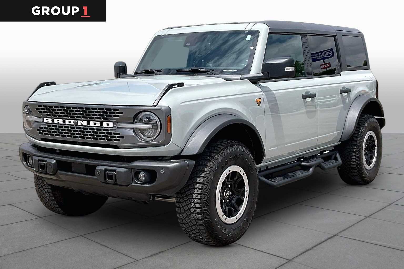 2023 Ford Bronco Badlands 4x4's photo