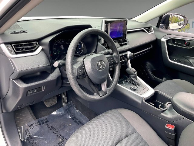 Used 2025 White Toyota LE image 8