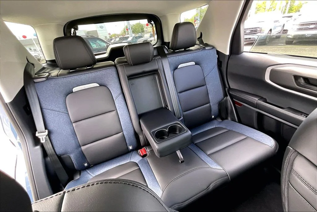 New 2025 Azure Gray Metallic Tri-Coat Ford Outer Banks® image 27