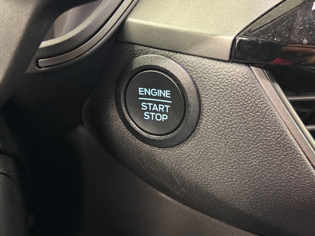 Used 2025 Black Ford Active image 38