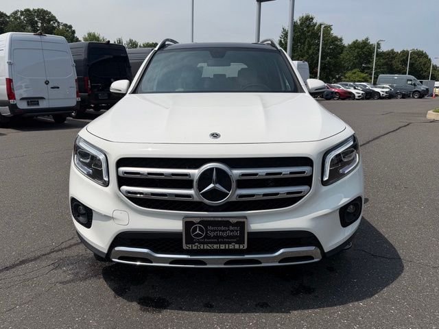 Certified Used 2022  Mercedes-Benz GLB 250 image 2