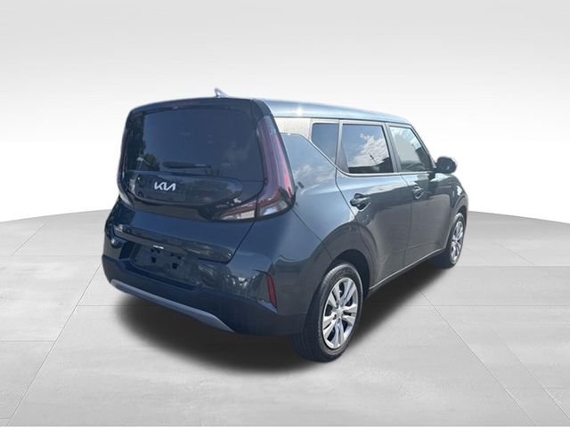 Certified Used 2025 Gray Kia LX image 5
