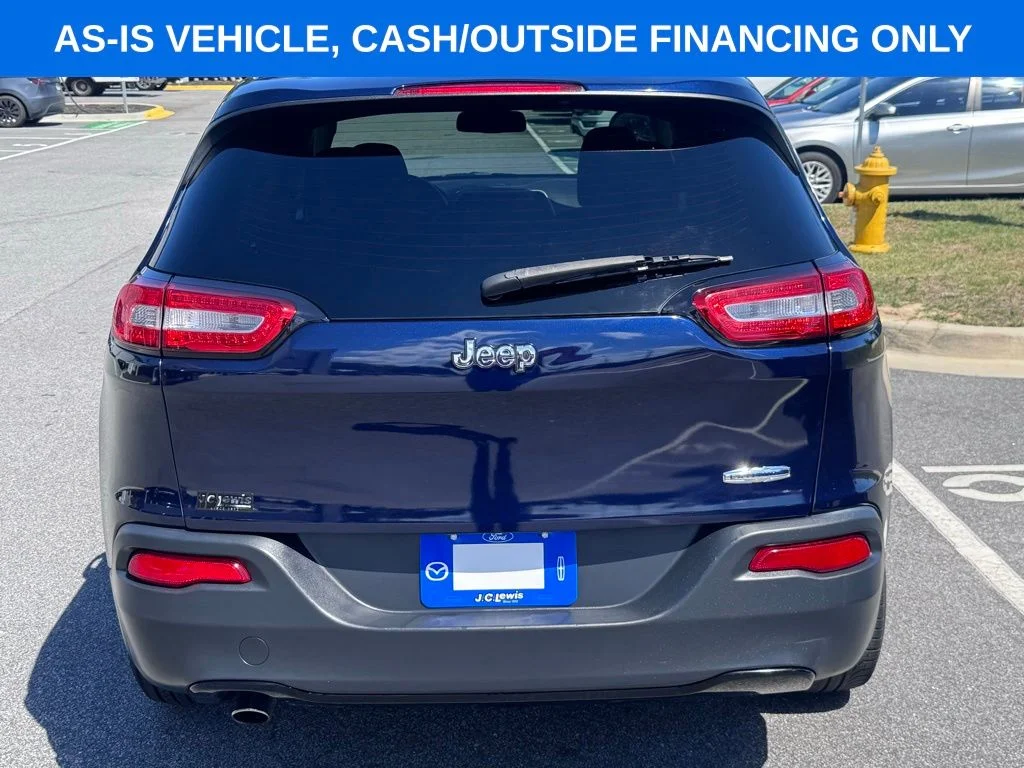 Used 2014 True Blue Jeep Latitude image 6