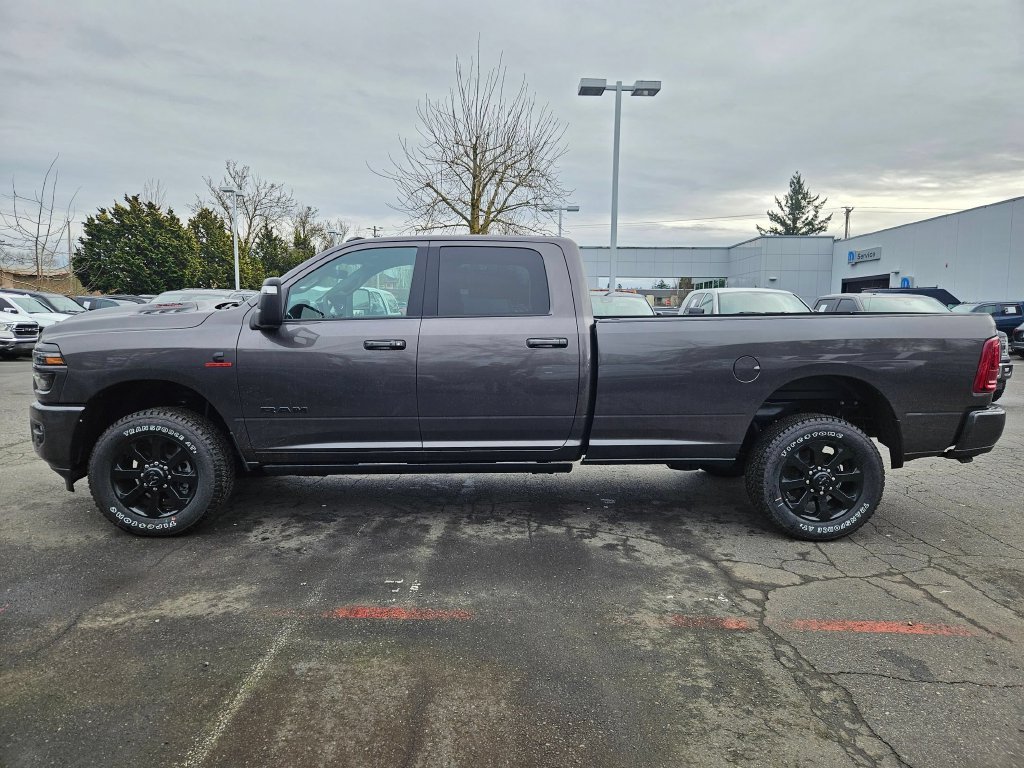 New 2026 Granite Crystal Metallic Clear-Coat Exterior Paint RAM Laramie image 4