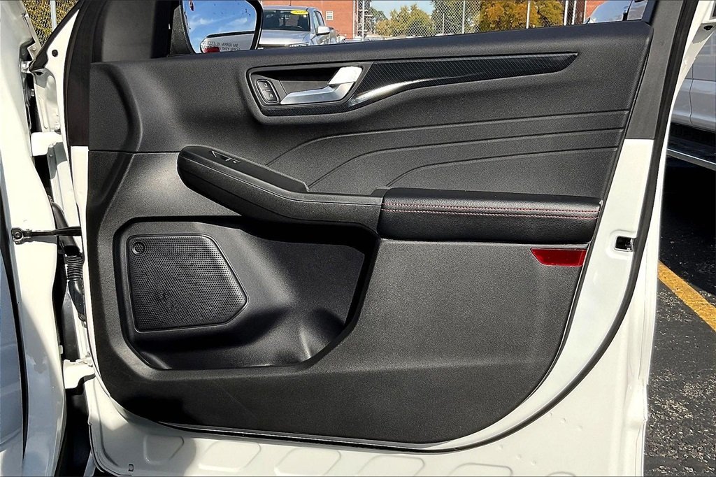 2023 FORD ESCAPE - Image 21