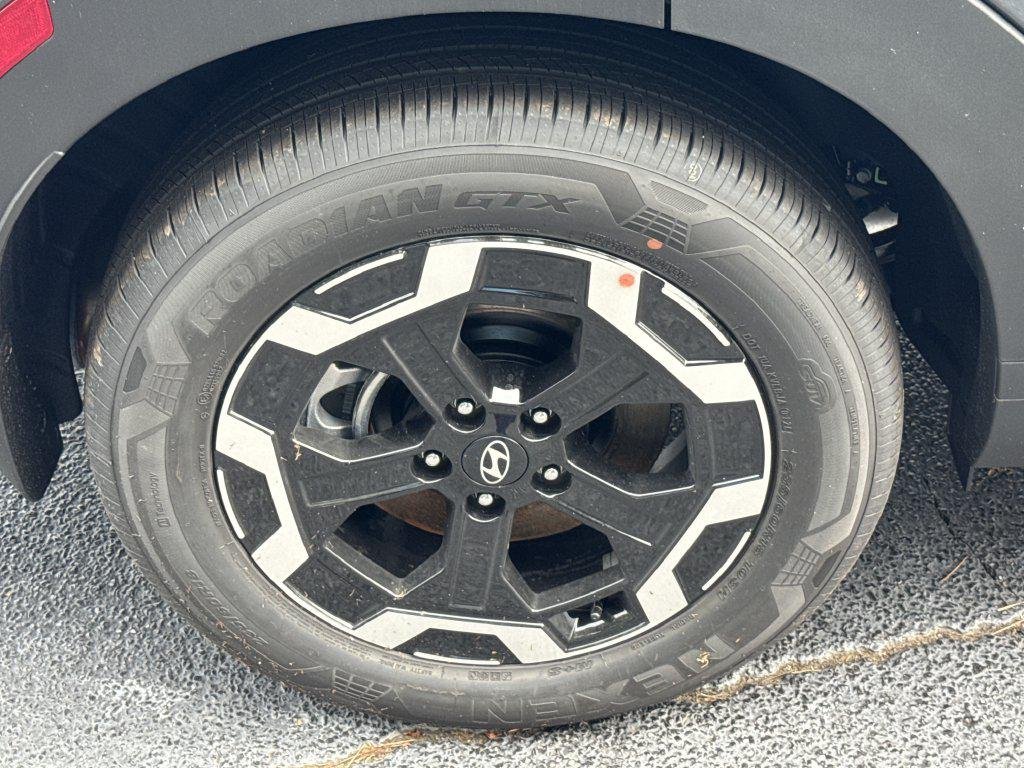 New 2026 Gray Hyundai SEL FWD image 17