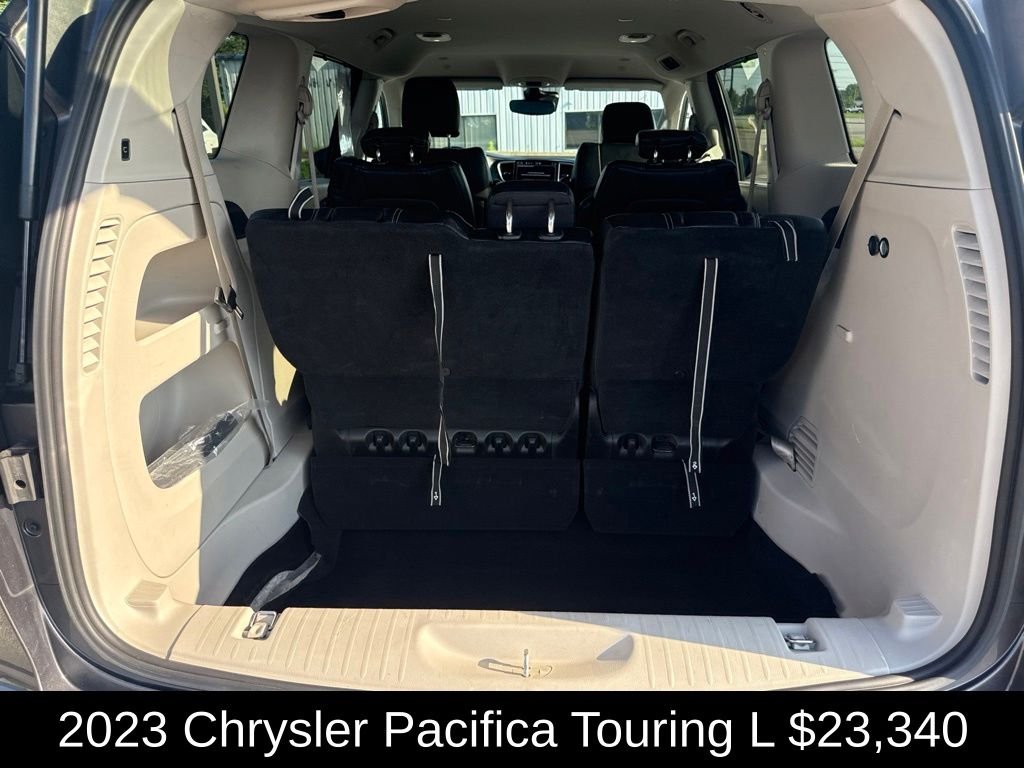 Used 2023 Crystal Metallic Chrysler Touring L image 17
