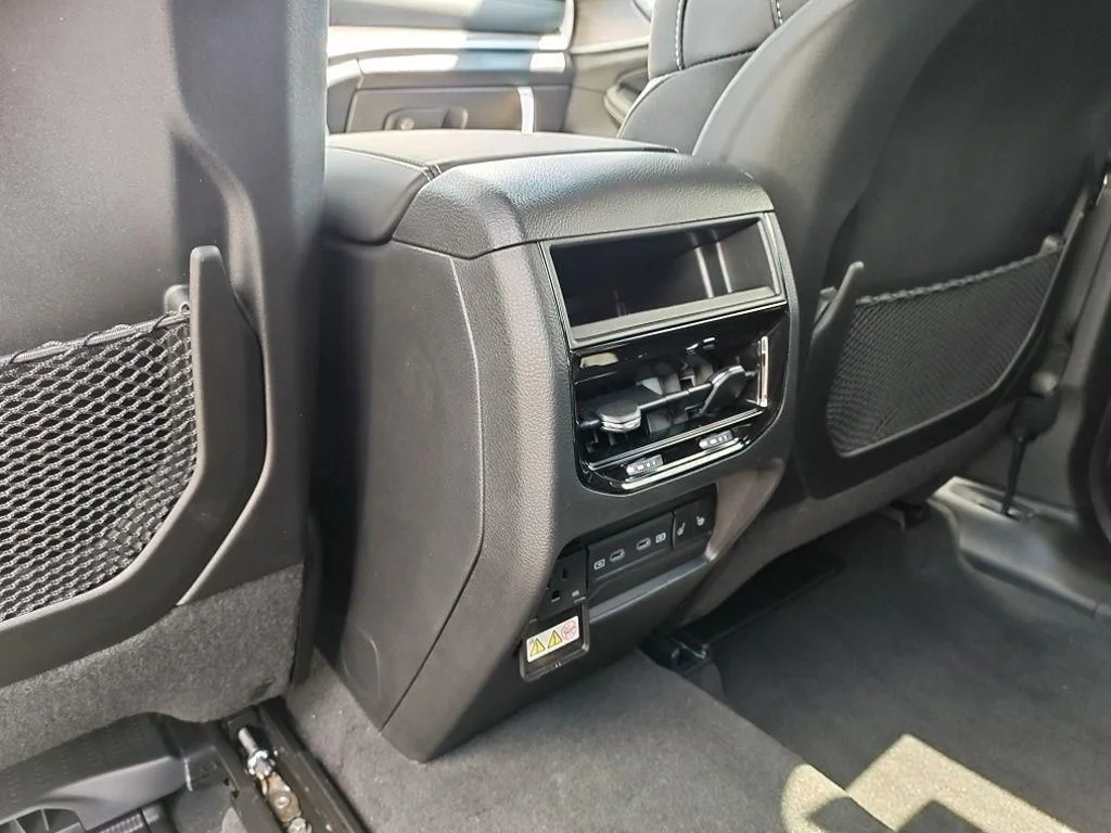 New 2026 Steel Blue Exterior Paint Jeep Limited Reserve image 32