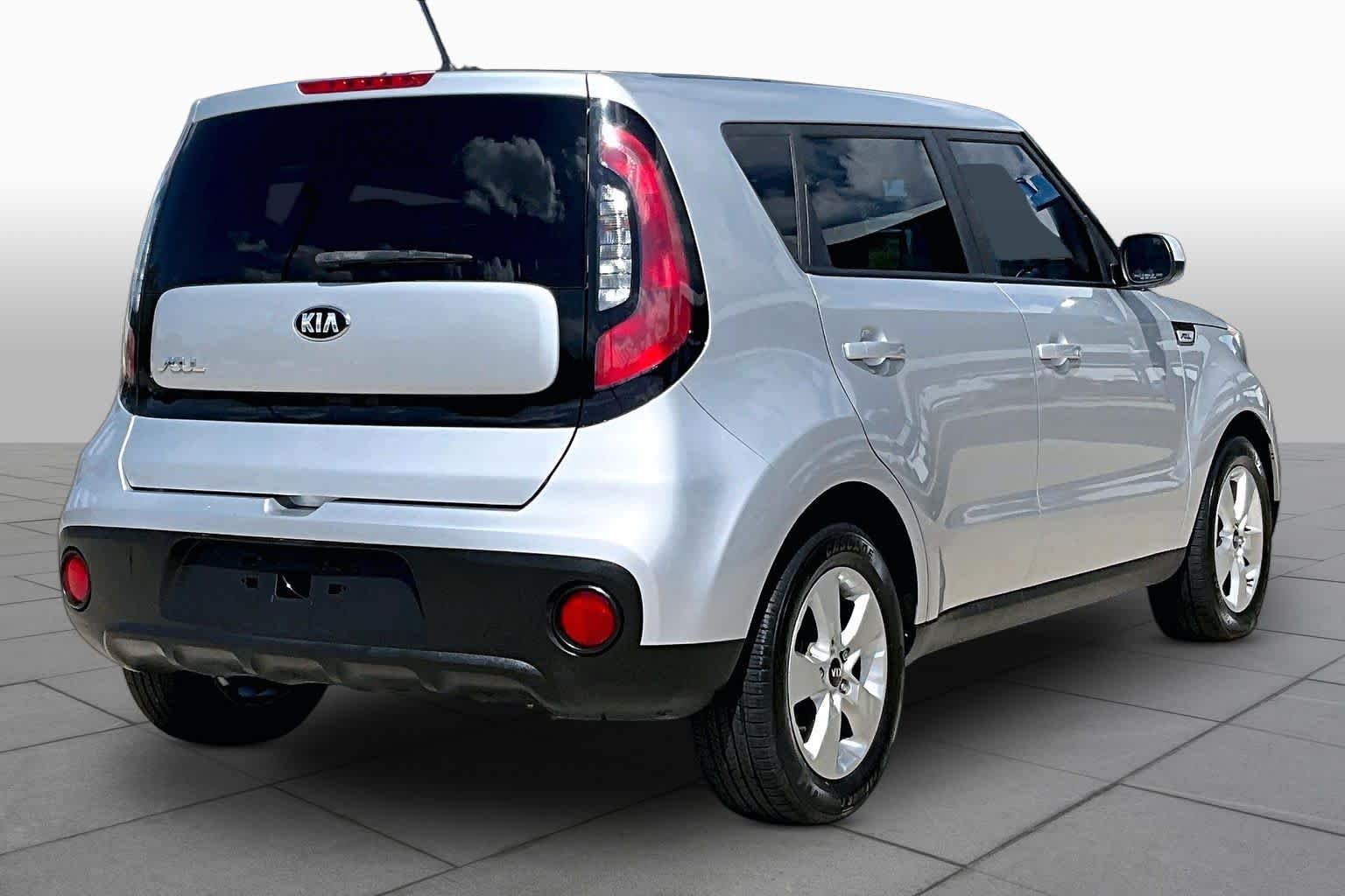 Used 2017 Bright Silver Kia Base image 12