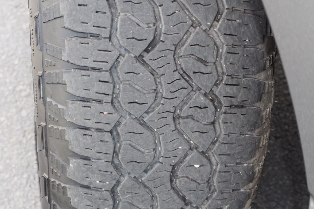 Used 2025 Gray Ford XLT image 11