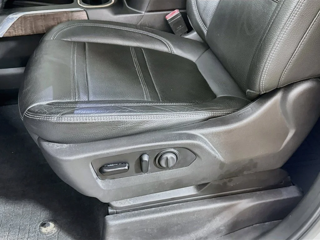 Used 2021 White GMC Denali image 24