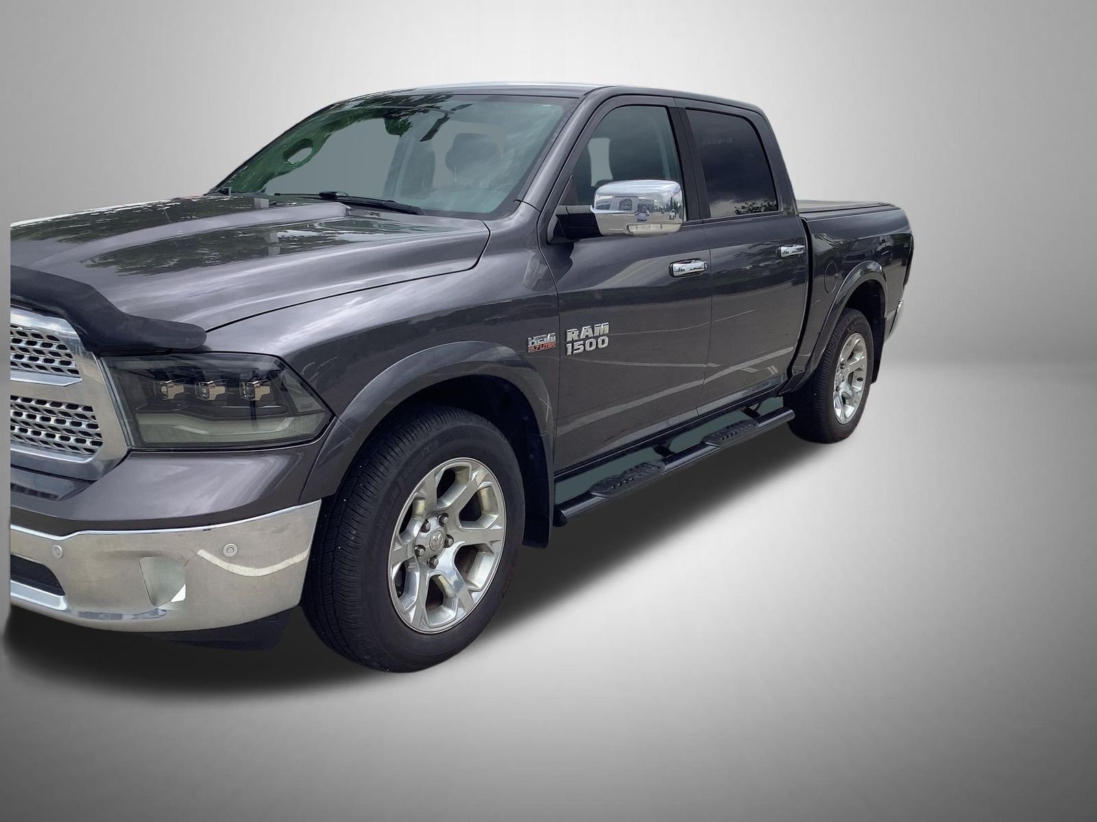 Used 2016 Gray Ram Laramie image 4