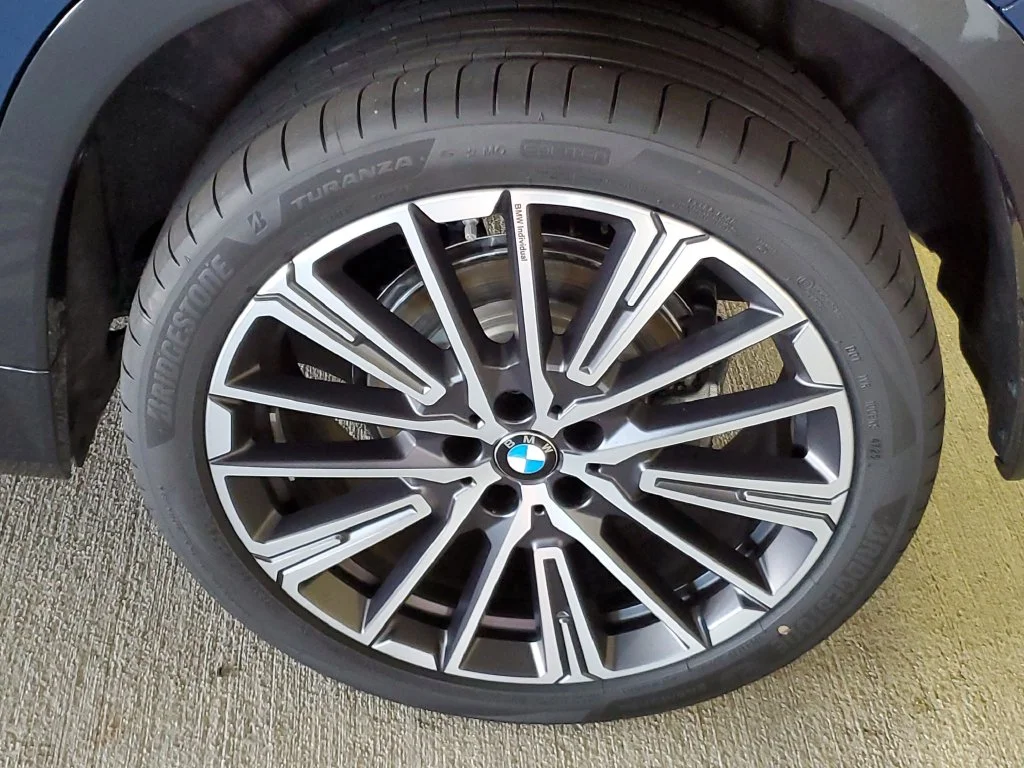 Used 2026 Blue BMW xDrive28i image 6