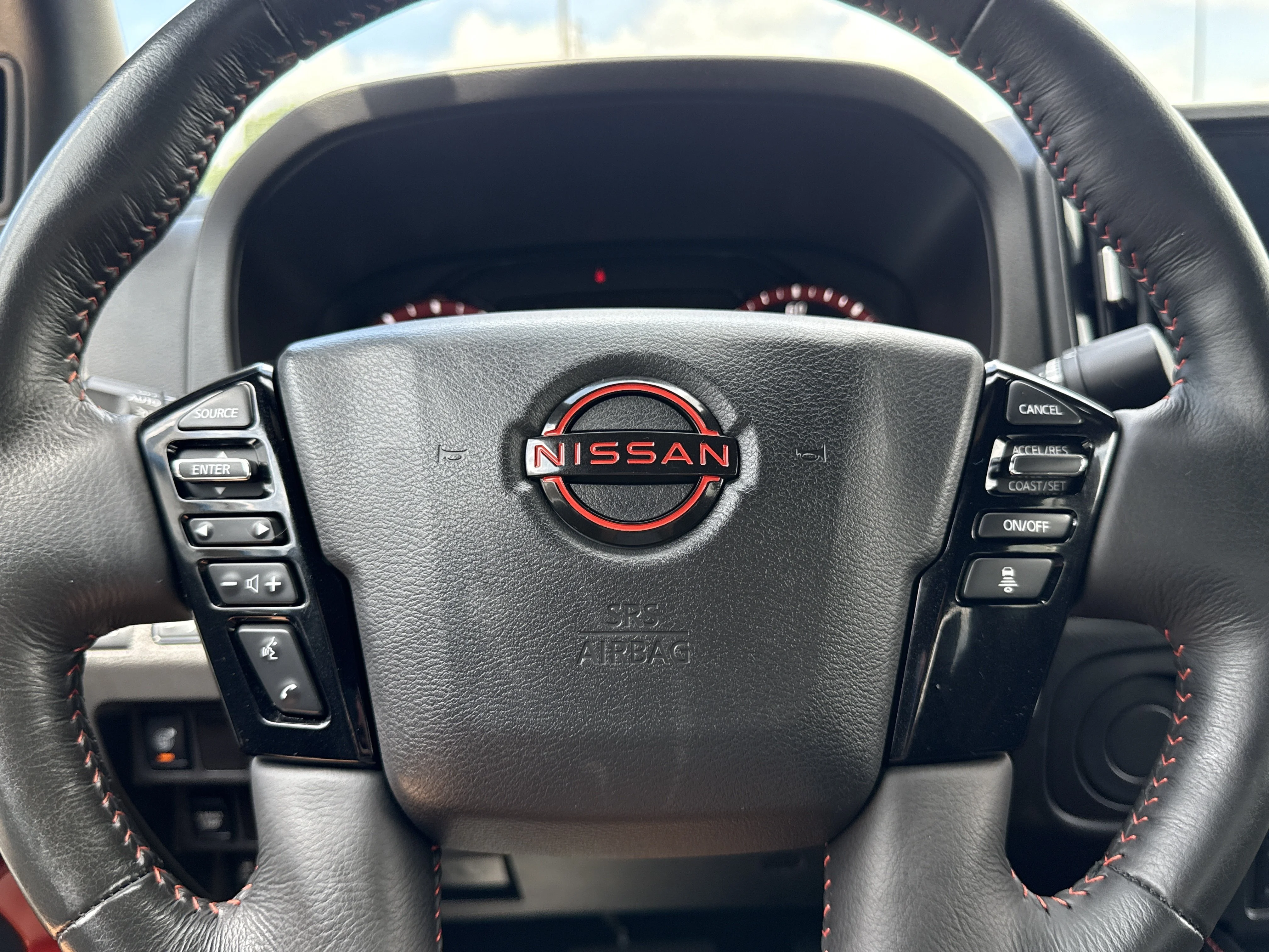 Used 2025 Super Black Nissan PRO-X image 21