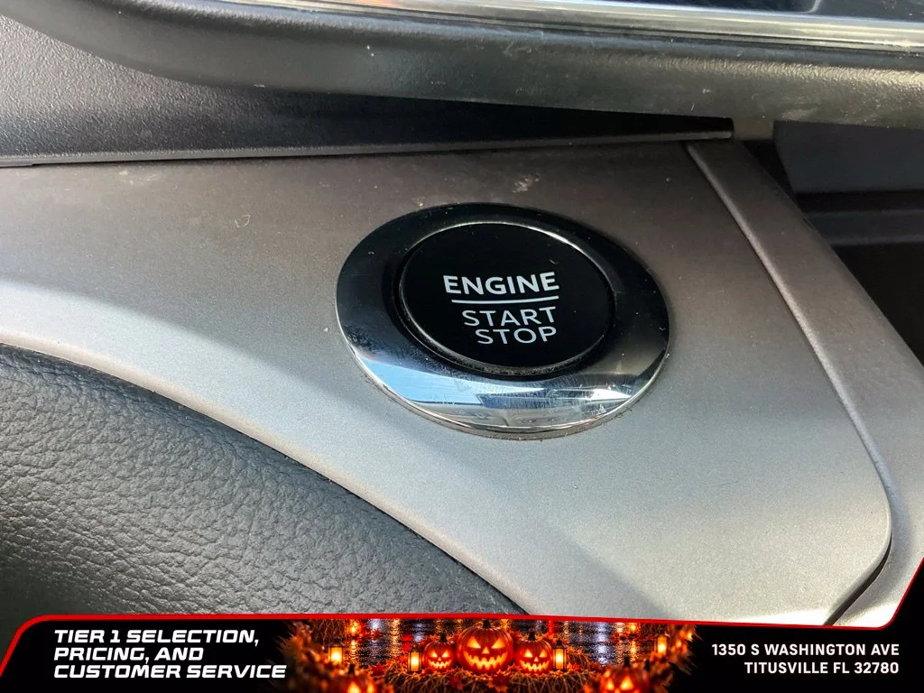 Used 2023 Black Ford XLT image 21