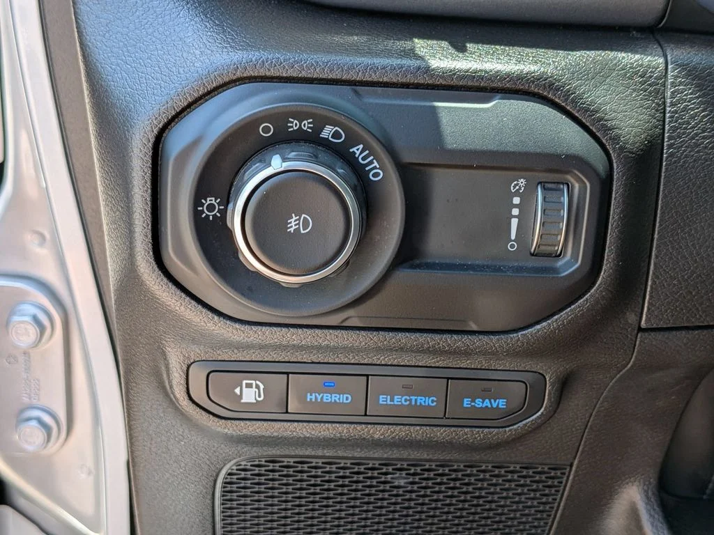 Used 2023 Silver Jeep Rubicon 4xe image 13