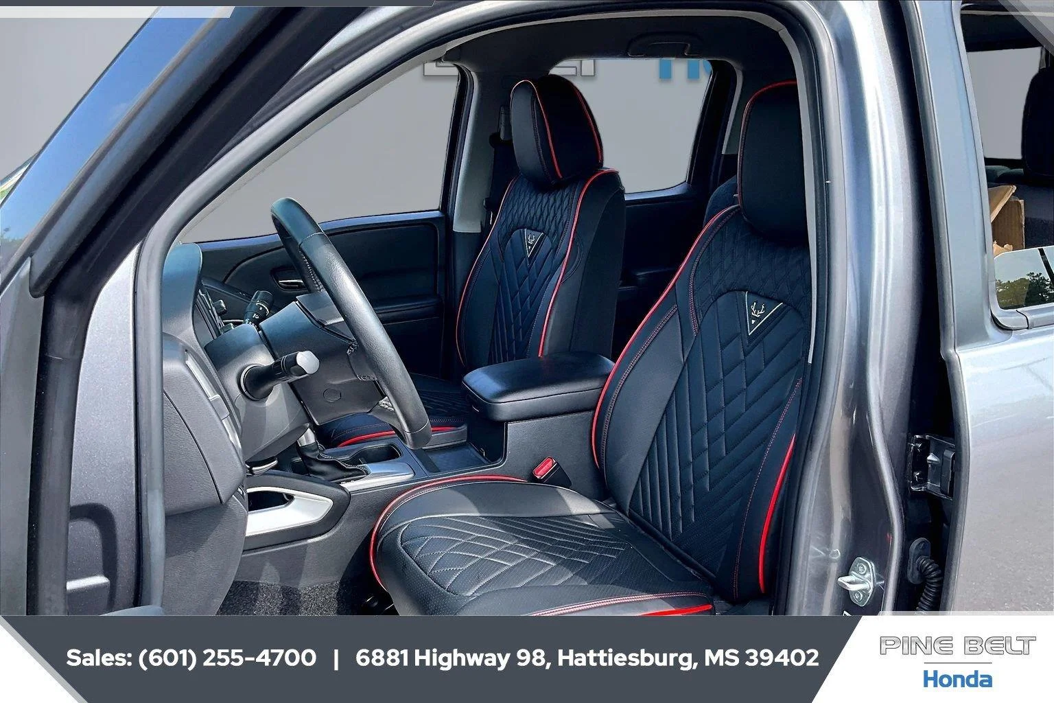 Used 2025 Gun Metallic Nissan SV image 18