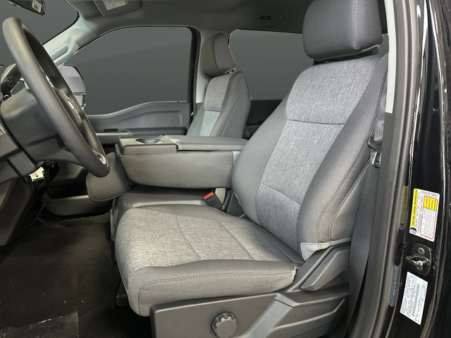 New 2026 Agate Black Metallic Ford XL image 4