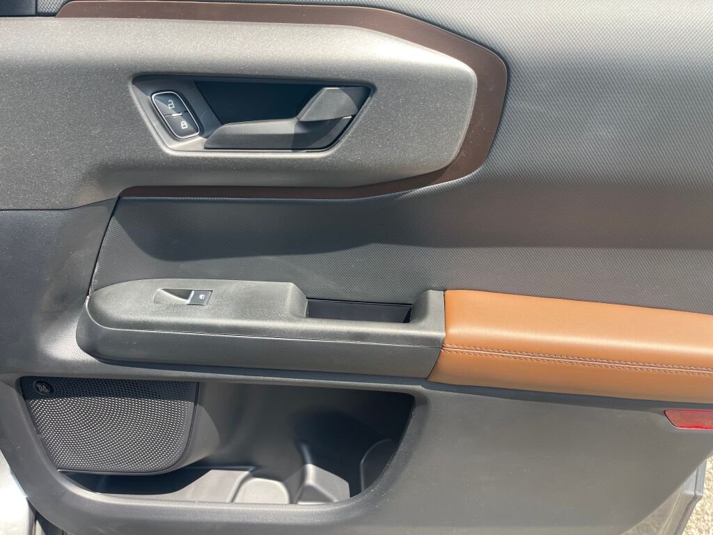 New 2026 Carbonized Gray Metallic Ford Outer Banks image 24